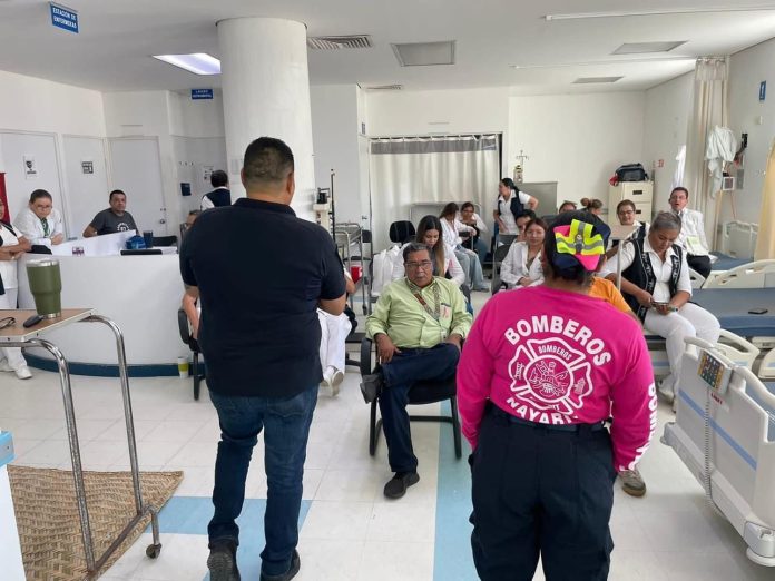 Bomberos de nayarita en capacitación