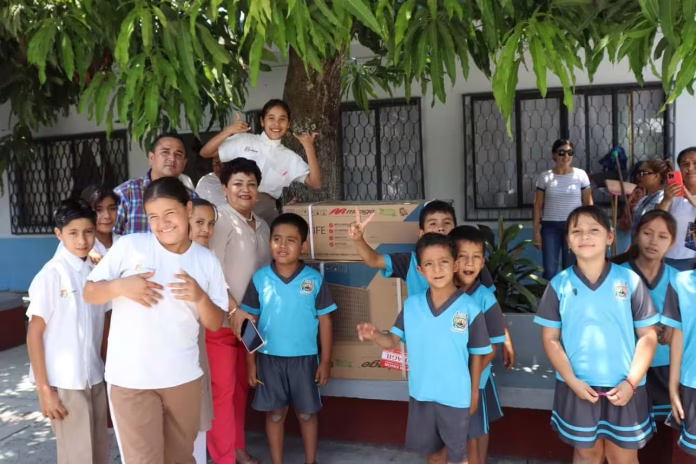 Quecha entregando aires acondicionados