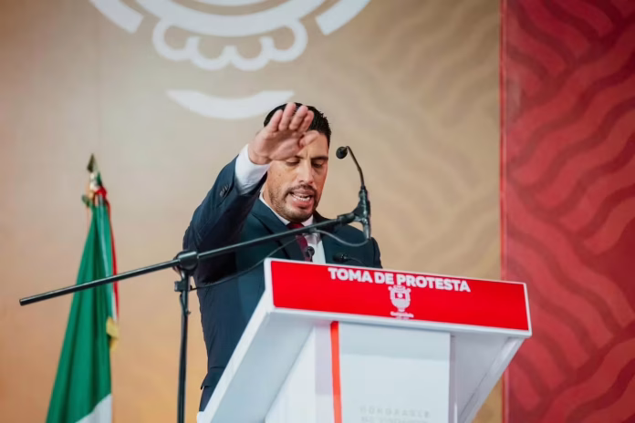Toma de protesta de Gustavo Ayón