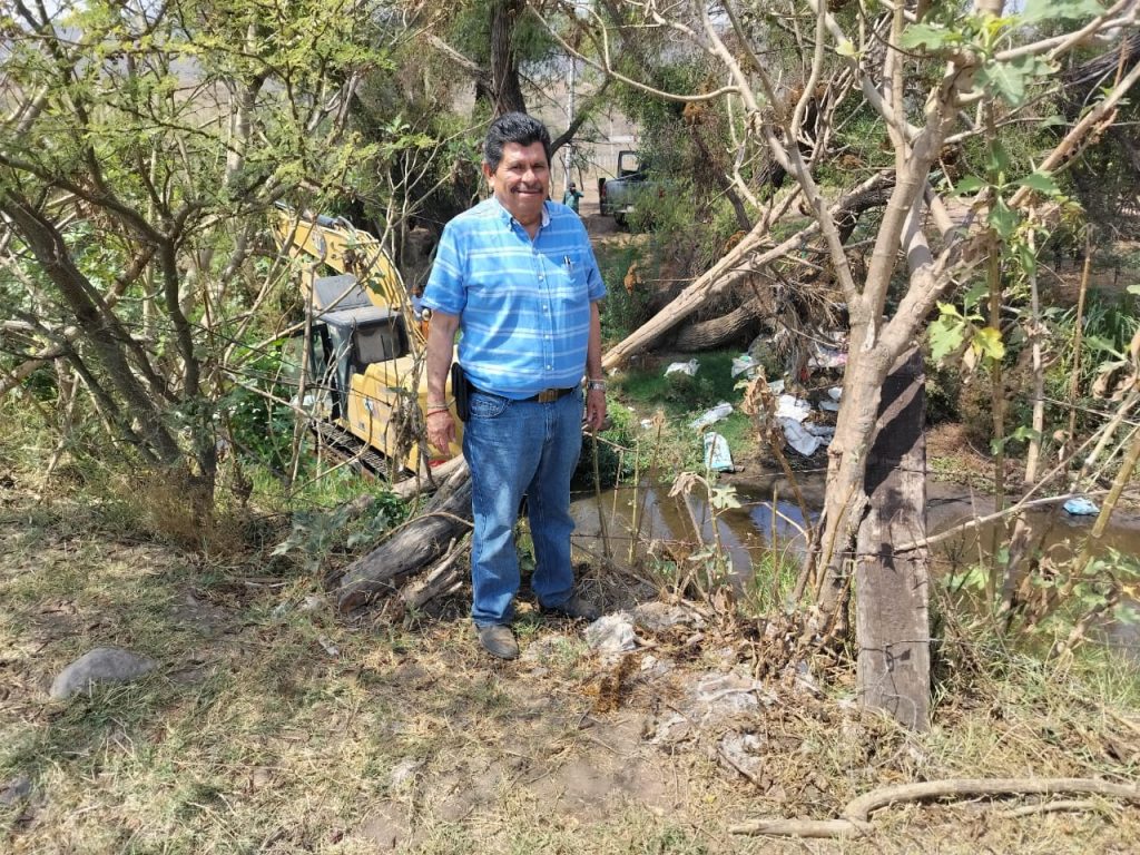 Refuerzan trabajos de desazolve en Ahuacatlán para prevenir afectaciones en temporada de lluvias 1 Dr. Manolo Andalón