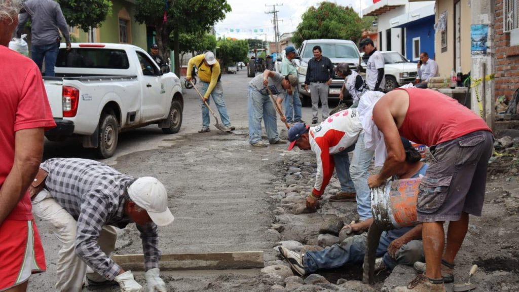 Rehabilitación urgente del empedrado en calle “4 de mayo”