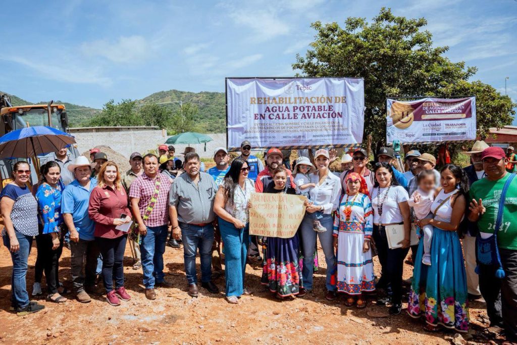 Geraldine Ponce arranca rehabilitación de red de agua potable en Santiago de Pochotitán