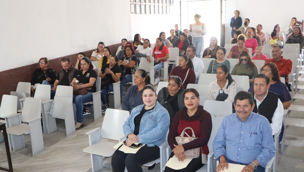 Fortalecen la educación en Ahuacatlán con la conformación del Consejo Municipal de Participación Escolar