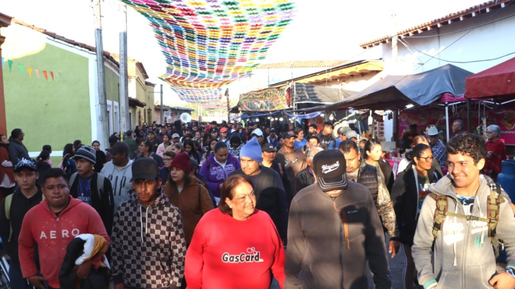Peregrinación a Barranca del Oro reafirma la fe y tradición de Ahuacatlán 1 Peregrinación a Barranca del Oro reafirma la fe y tradición de Ahuacatlán