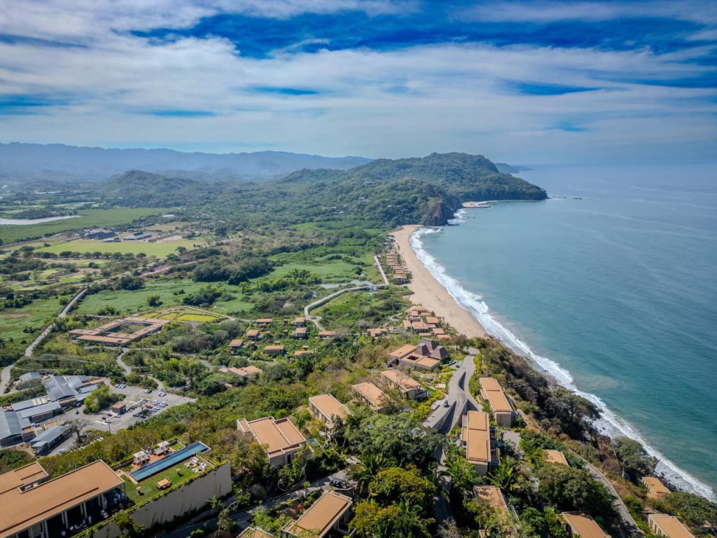 Nayarit consolida su proyección turística internacional con la inauguración del hotel Rosewood Mandarina