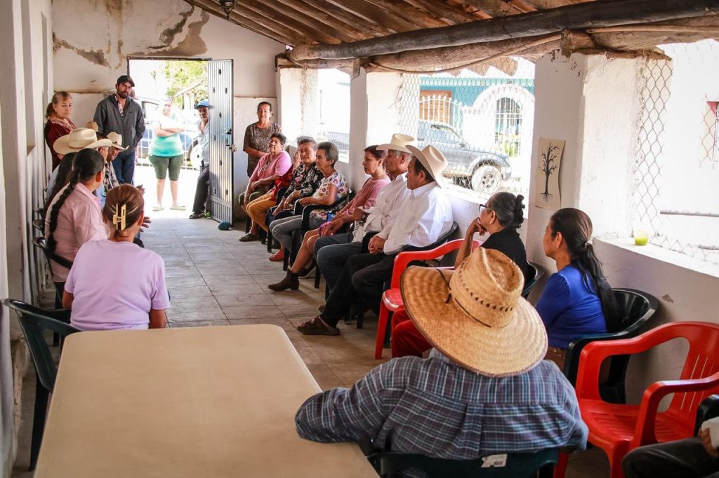 Gestión de salud comunitaria impulsa atención médica en El Real de Acuitapilco, Santa María del Oro
