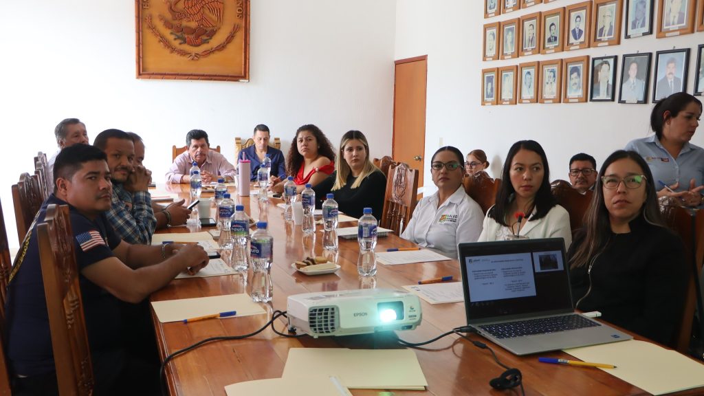 Se fortalece la coordinación institucional en favor de la salud en Ahuacatlán
