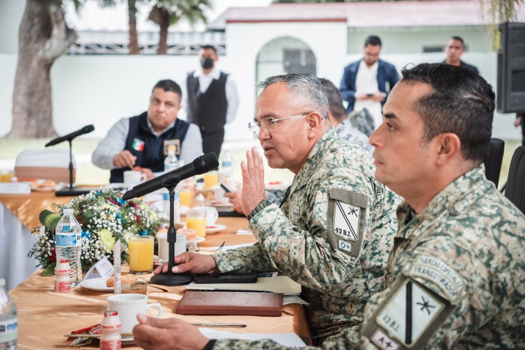 Xalisco participa en mesa de diálogo regional para fortalecer la paz y el bienestar social