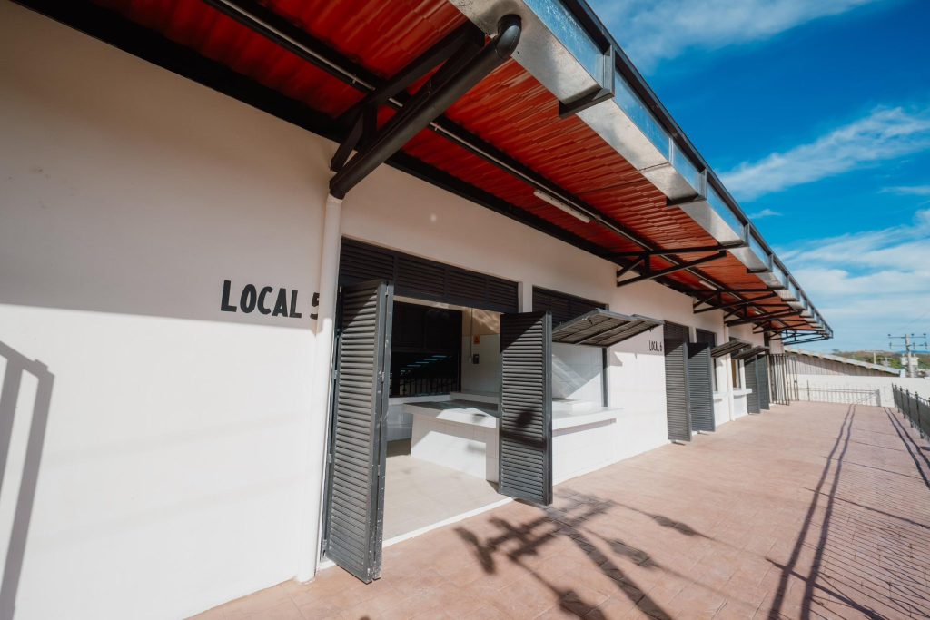 Gobierno de Ahuacatlán y Estado avanzan en la rehabilitación del Mercado Municipal 2 Gobierno de Ahuacatlán y Estado avanzan en la rehabilitación del Mercado Municipal