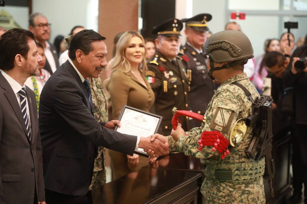 Conmemoran 109 años de la Constitución y de Nayarit como Estado Libre y Soberano
