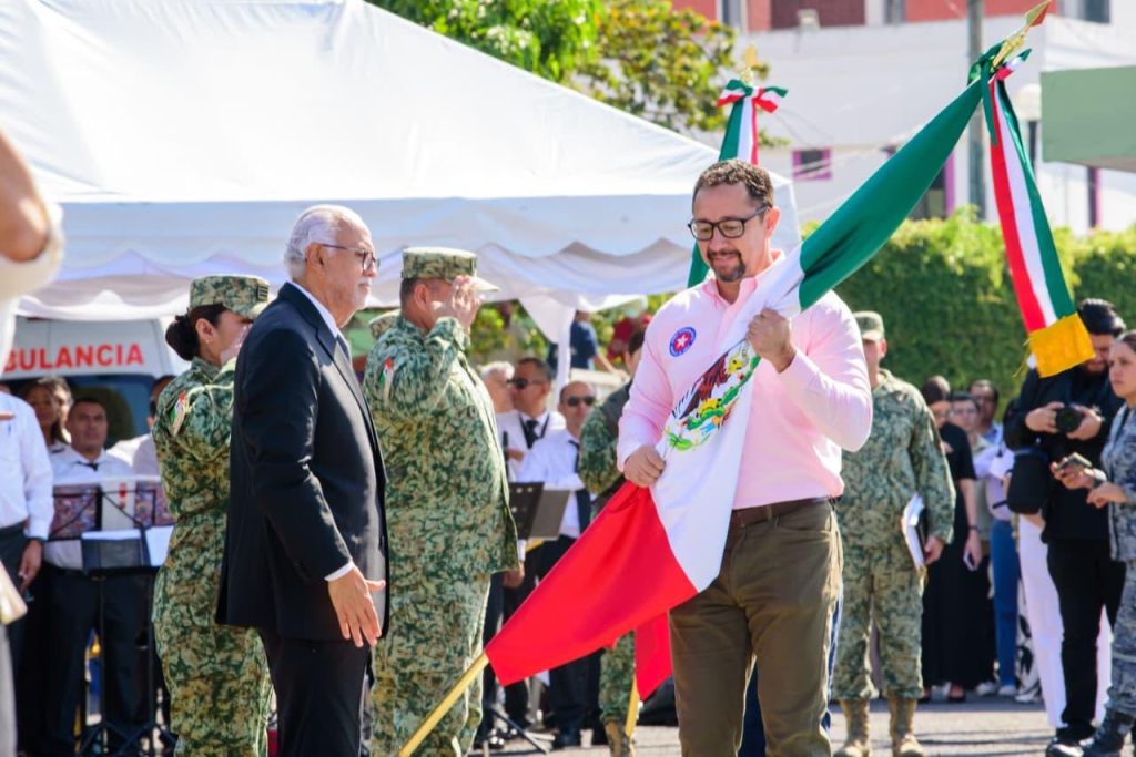 Navarro Quintero encabeza ceremonia por el Día de la Bandera en Tepic 1 Navarro Quintero encabeza ceremonia por el Día de la Bandera en Tepic