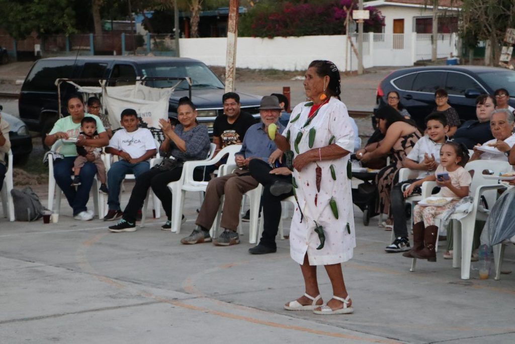Coronación de la Reina de la Tercera Edad en fiestas Virgen del Rosario Valle Verde
