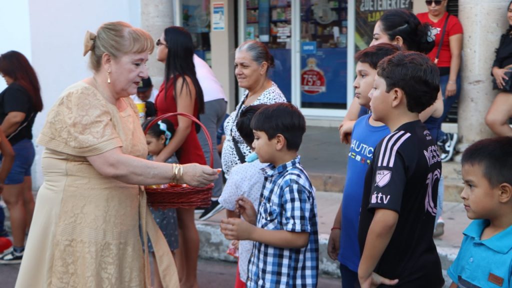 Festival del Día del Niño en Ahuacatlán reúne a familias en jornada de convivencia y celebración