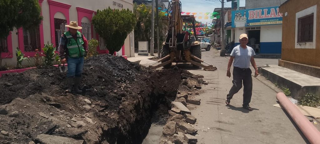 Gobierno de Ahuacatlán inicia rehabilitación de drenaje en Uzeta para fortalecer infraestructura básica 2 Gobierno de Ahuacatlán inicia rehabilitación de drenaje en Uzeta para fortalecer infraestructura básica