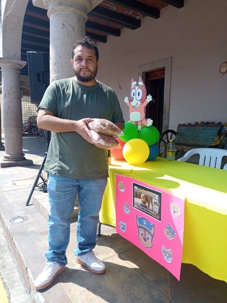 Croquetón en Ahuacatlán reúne apoyo ciudadano para animales rescatados del Santuario Voces Sin Hogar 2 Croquetón en Ahuacatlán reúne apoyo ciudadano para animales rescatados del Santuario Voces Sin Hogar