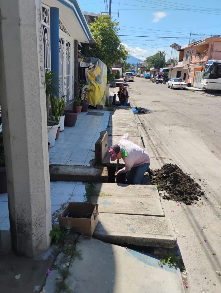 Desazolve en Tepic fortalece acciones preventivas durante temporada de lluvias 1 Desazolve en Tepic fortalece acciones preventivas durante temporada de lluvias