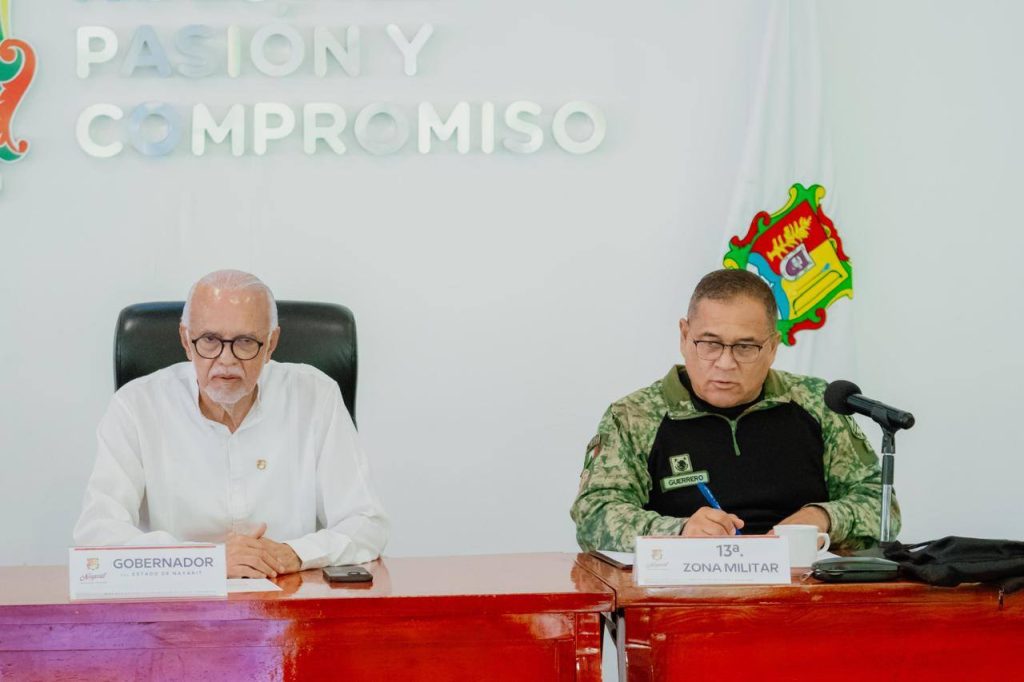 Miguel Ángel Navarro da seguimiento a las estrategias de seguridad en Nayarit
