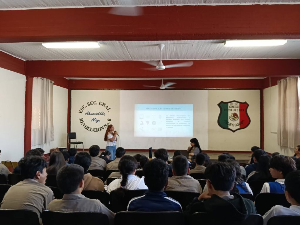 Prevención del embarazo adolescente fortalece la orientación de estudiantes en Ahuacatlán 1 Prevención del embarazo adolescente fortalece la orientación de estudiantes en Ahuacatlán