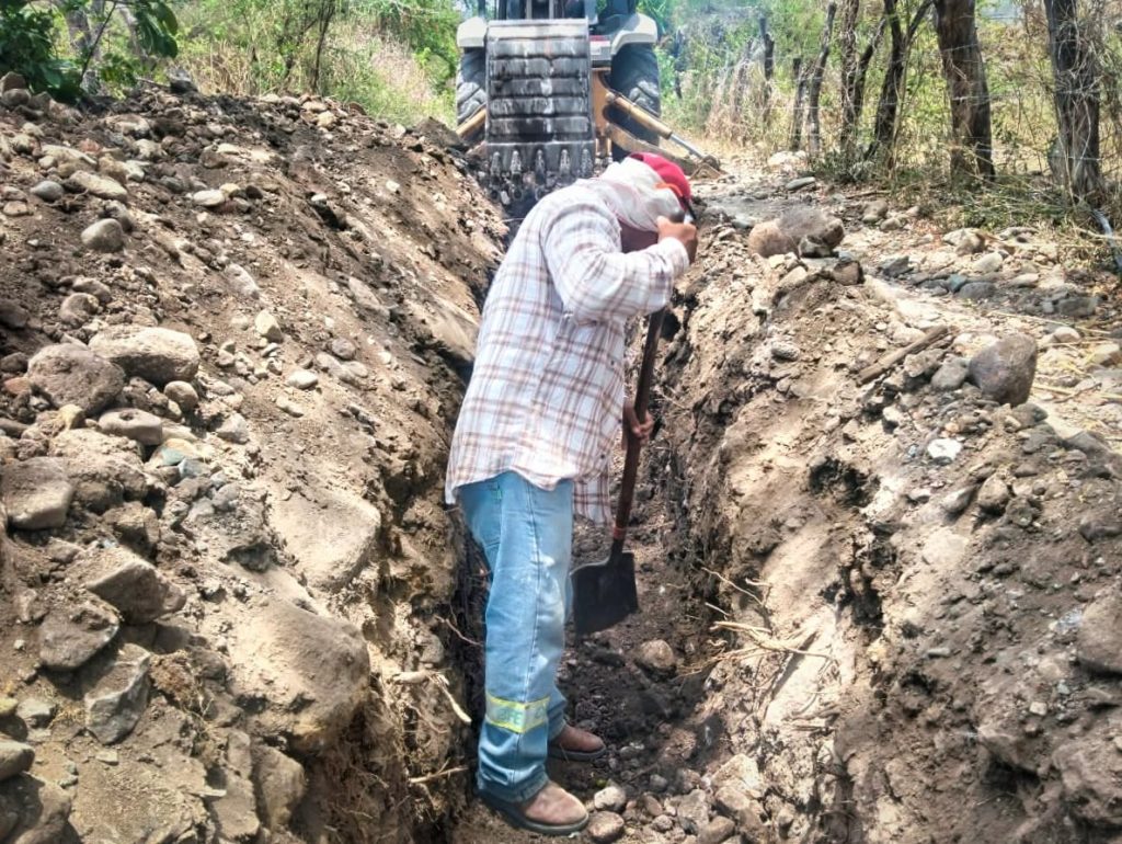 Nueva obra de drenaje sanitario fortalece los servicios básicos en Amatlán de Cañas 2 Nueva obra de drenaje sanitario fortalece los servicios básicos en Amatlán de Cañas