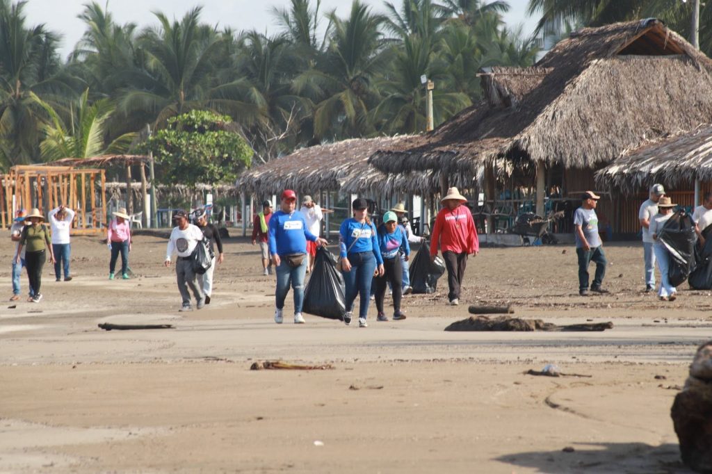 San Blas conmemora el Día Mundial del Medio Ambiente con jornada de limpieza de playas 2 San Blas conmemora el Día Mundial del Medio Ambiente con jornada de limpieza de playas