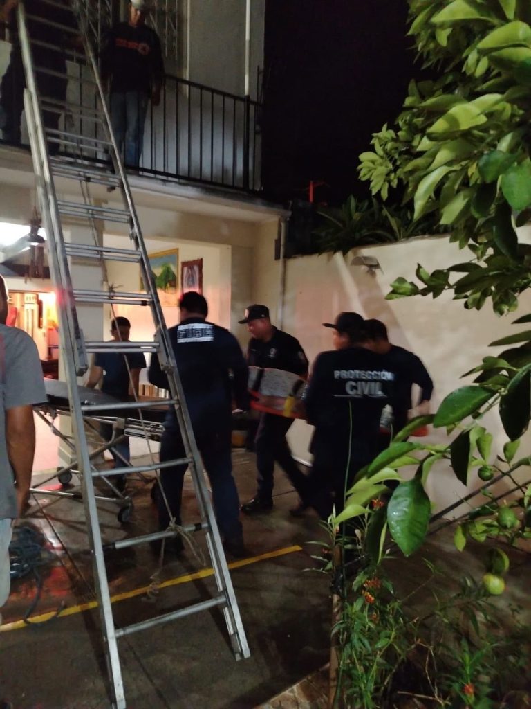 Rescate en Ahuacatlán moviliza a cuerpos de emergencia y destaca labor de Protección Civil 2 Rescate en Ahuacatlán moviliza a cuerpos de emergencia y destaca labor de Protección Civil