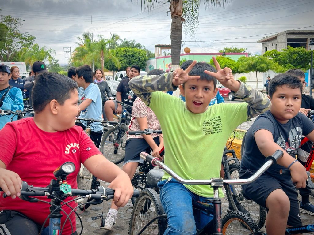 Rodada Ciclista Familiar fortalece la convivencia y promueve estilos de vida saludables en Jala 1 Rodada Ciclista Familiar fortalece la convivencia y promueve estilos de vida saludables en Jala