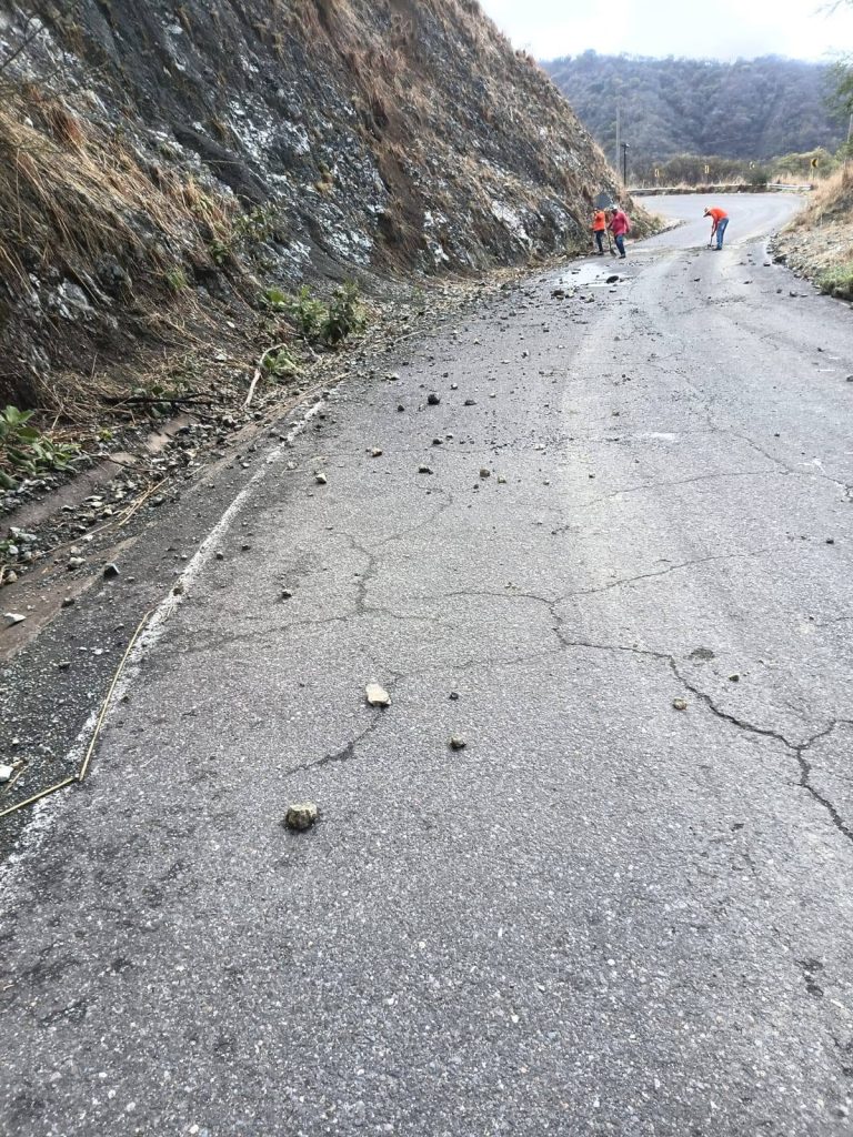 Limpieza carretera Amatlán de Cañas fortalece la seguridad vial tras las lluvias 1 Limpieza carretera Amatlán de Cañas fortalece la seguridad vial tras las lluvias