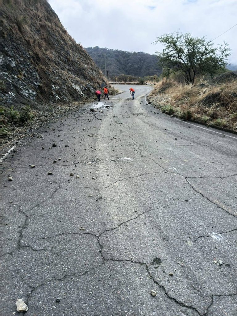 Limpieza carretera Amatlán de Cañas fortalece la seguridad vial tras las lluvias 2 Limpieza carretera Amatlán de Cañas fortalece la seguridad vial tras las lluvias