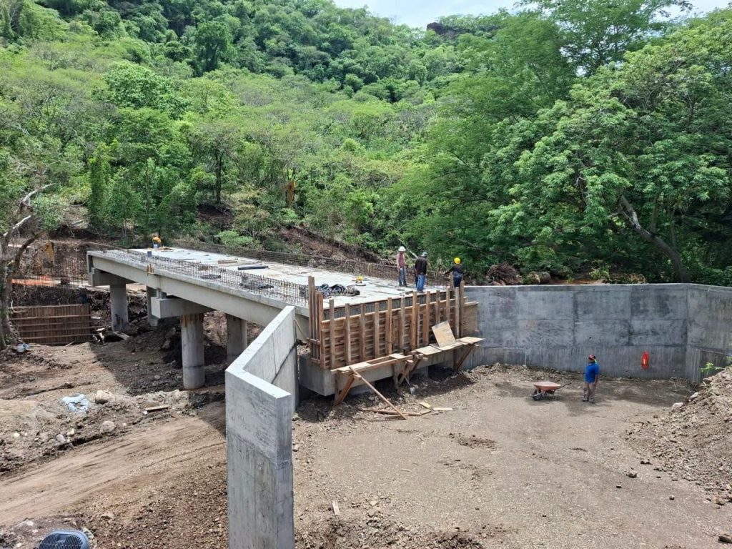 Puente vehicular de El Floreño está cerca de concluir y fortalecerá la conectividad en la zona serrana de Tepic