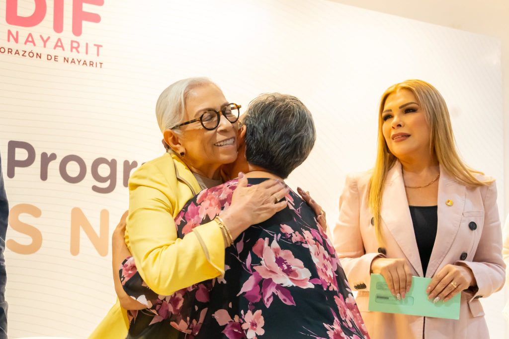 Entregan visas para fortalecer el reencuentro familiar de adultos mayores en Nayarit 2 Uniendo Corazones Nayaritas entrega visas para fortalecer la reunificación familiar