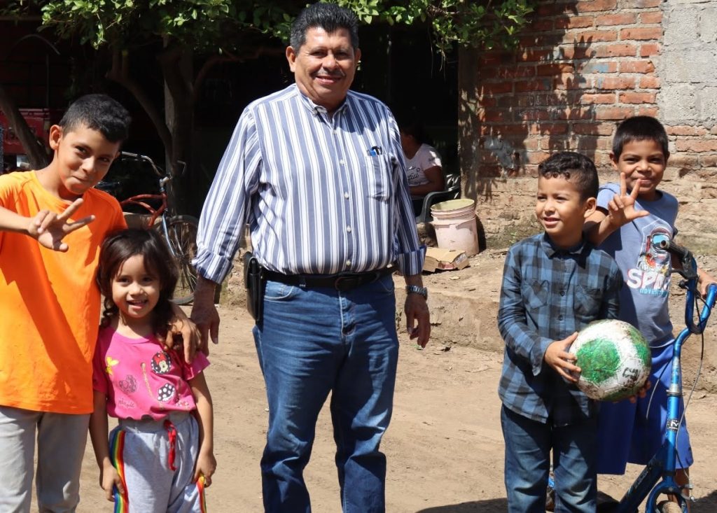 Ahuacatlán inicia construcción de bocas de tormenta en la colonia Demetrio Vallejo para prevenir inundaciones