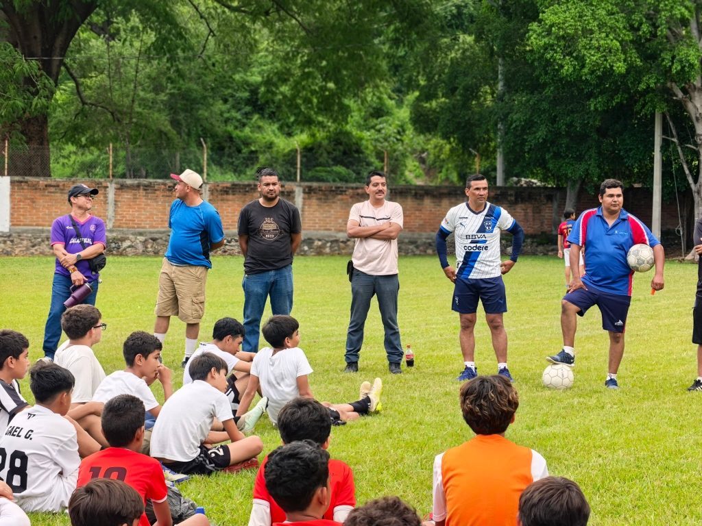 Amatlán de Cañas fortalece el deporte con la incorporación de entrenador de trayectoria nacional 1 Amatlán de Cañas fortalece el deporte con la incorporación de entrenador de trayectoria nacional