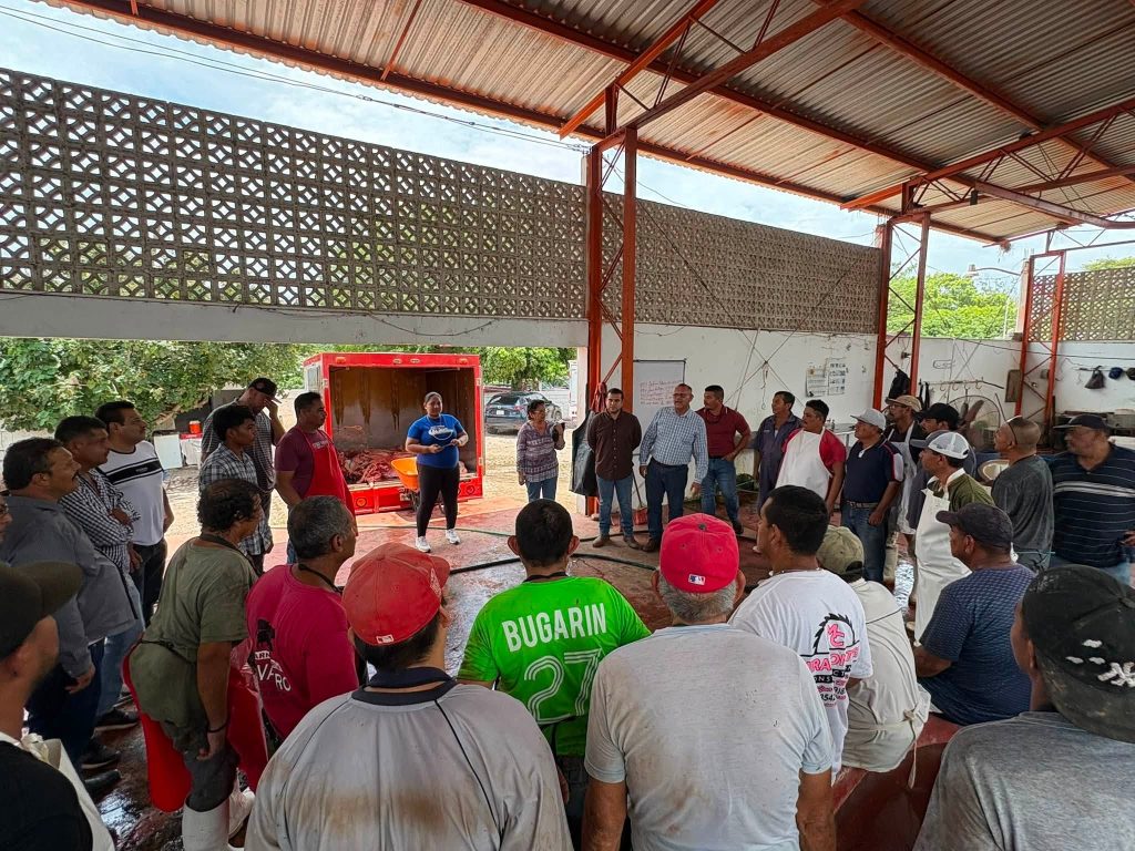 Tuxpan impulsa modernización del Rastro Municipal para fortalecer la sanidad e inocuidad alimentaria 1 Tuxpan impulsa modernización del Rastro Municipal para fortalecer la sanidad e inocuidad alimentaria