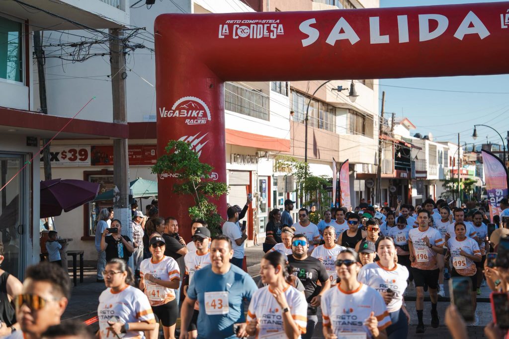 Reto Titán reúne a cientos de corredores y fortalece el deporte en Compostela