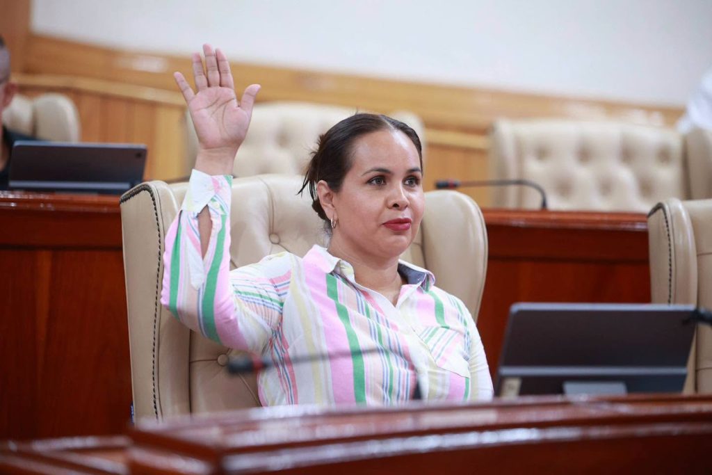 Diputación Permanente convoca a tercer periodo extraordinario de sesiones del Congreso de Nayarit 1 Diputación Permanente convoca a tercer periodo extraordinario de sesiones del Congreso de Nayarit
