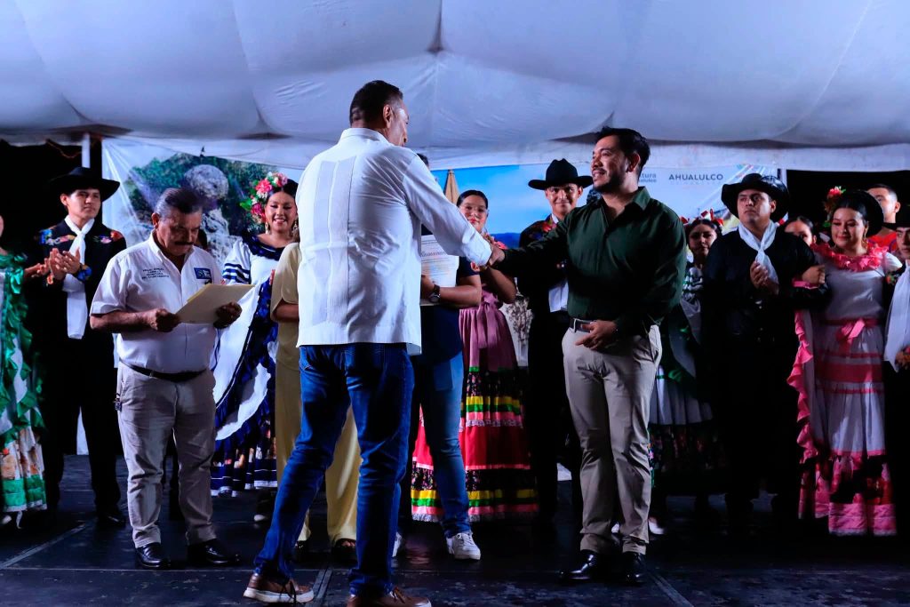 Noche cultural fortalece la identidad y la hermandad entre San Blas y municipios hermanos