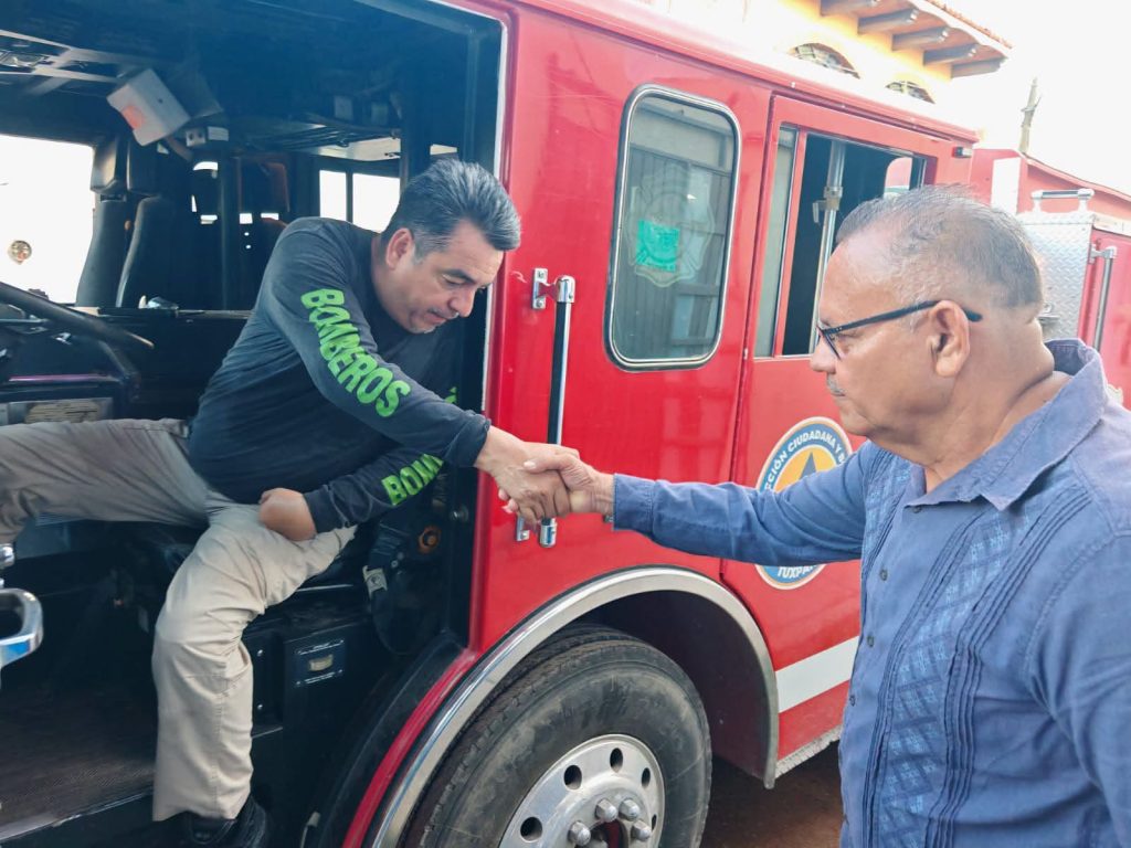 Incendio en vivienda de Tuxpan deja una persona sin vida; Protección Civil atendió la emergencia