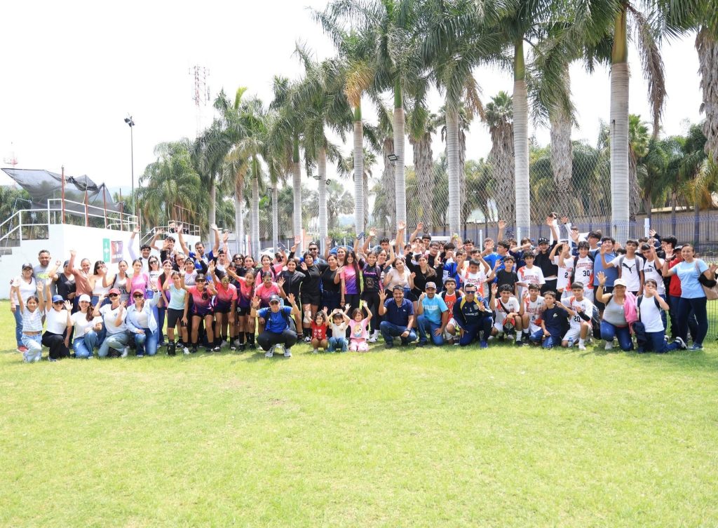 Amatlán de Cañas reconoce a niñas y niños que participaron en competencia deportiva en Guadalajara 2 Amatlán de Cañas reconoce a niñas y niños que participaron en competencia deportiva en Guadalajara