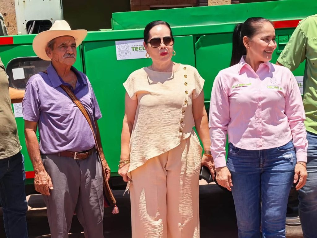 Tecuala fortalece el alumbrado público con entrega de grúa canastilla hidráulica 2 Tecuala fortalece el alumbrado público con entrega de grúa canastilla hidráulica