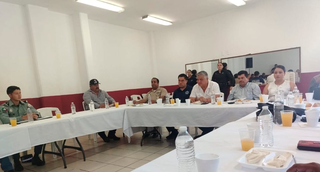 Ahuacatlán fortalece coordinación regional en seguridad y capacitación de sus corporaciones 2 Ahuacatlán fortalece coordinación regional en seguridad y capacitación de sus corporaciones